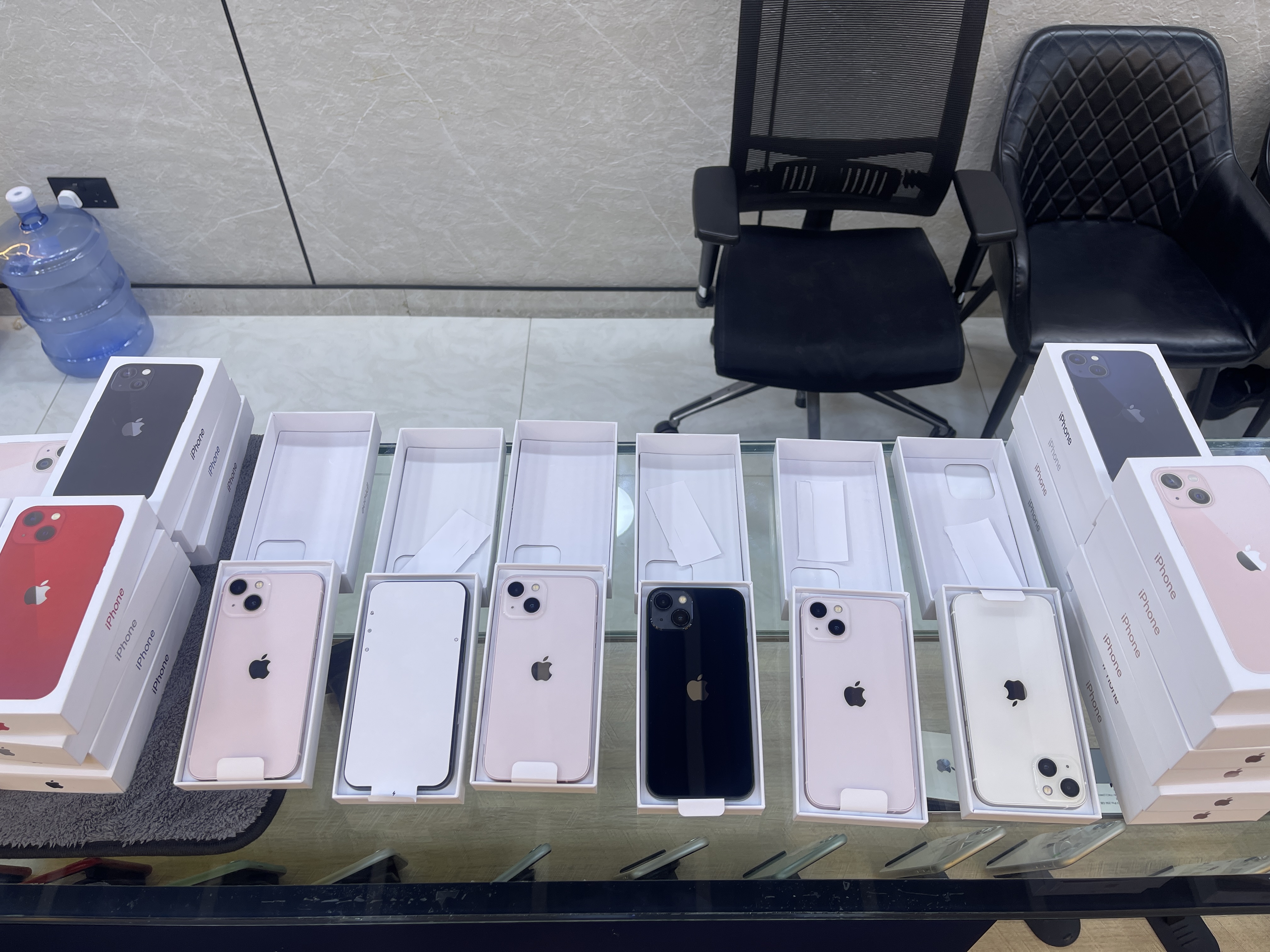 iPhone 13 256 Pink colour